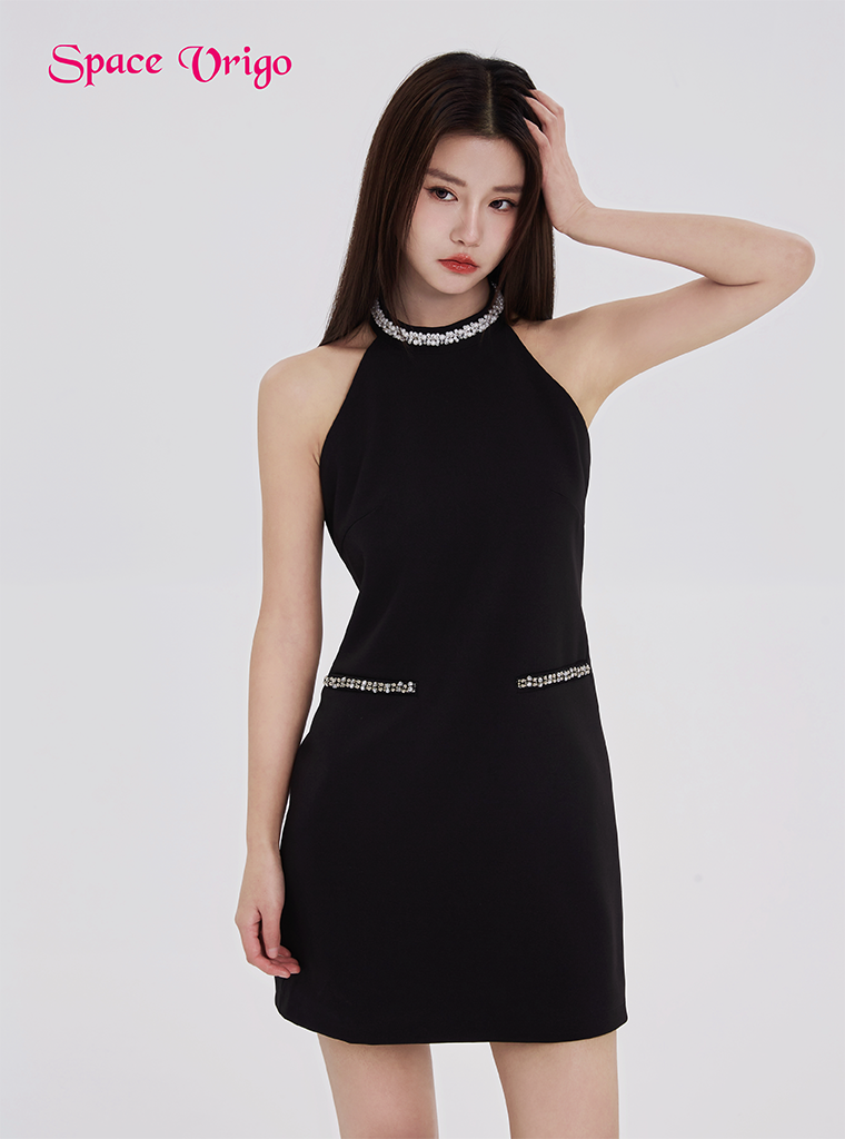 Light Luxury 25 Early Spring Christmas New Year's Day New Year's Holiday dress dress French fashion diamond trim black halter skirt drill edge