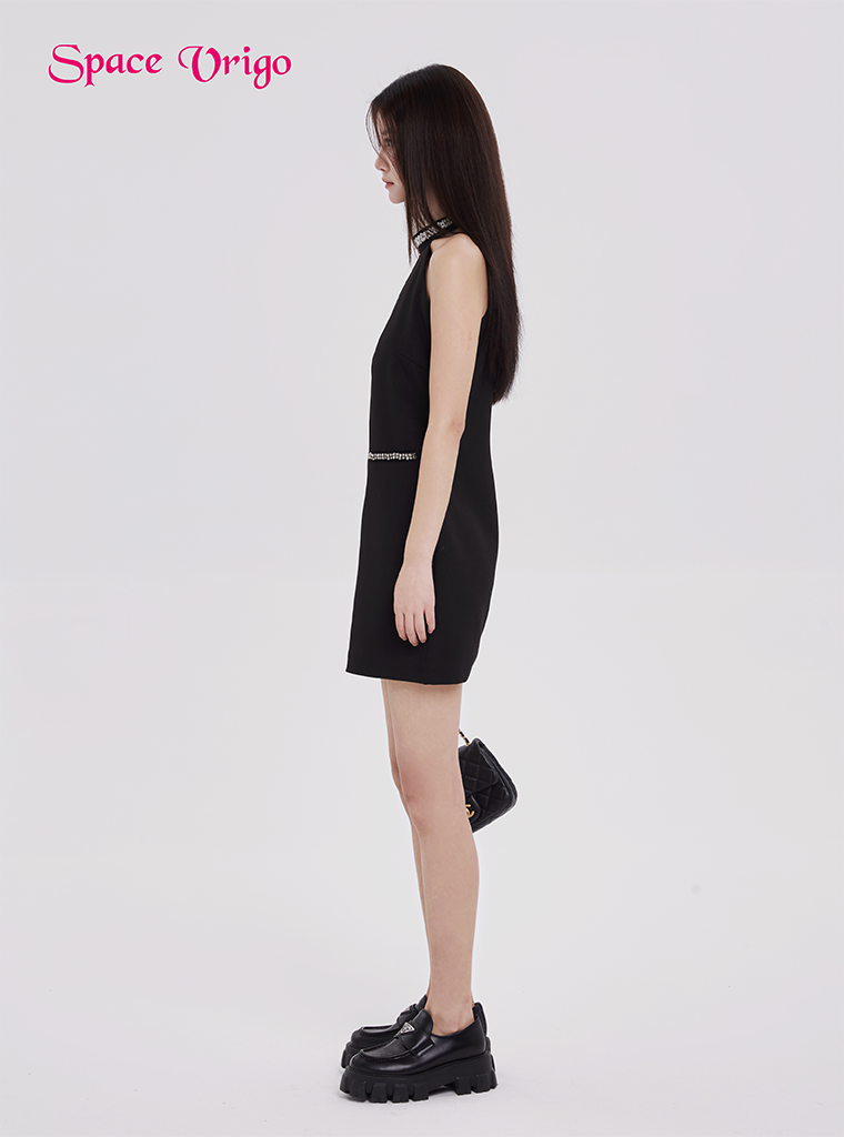Light Luxury 25 Early Spring Christmas New Year's Day New Year's Holiday dress dress French fashion diamond trim black halter skirt drill edge