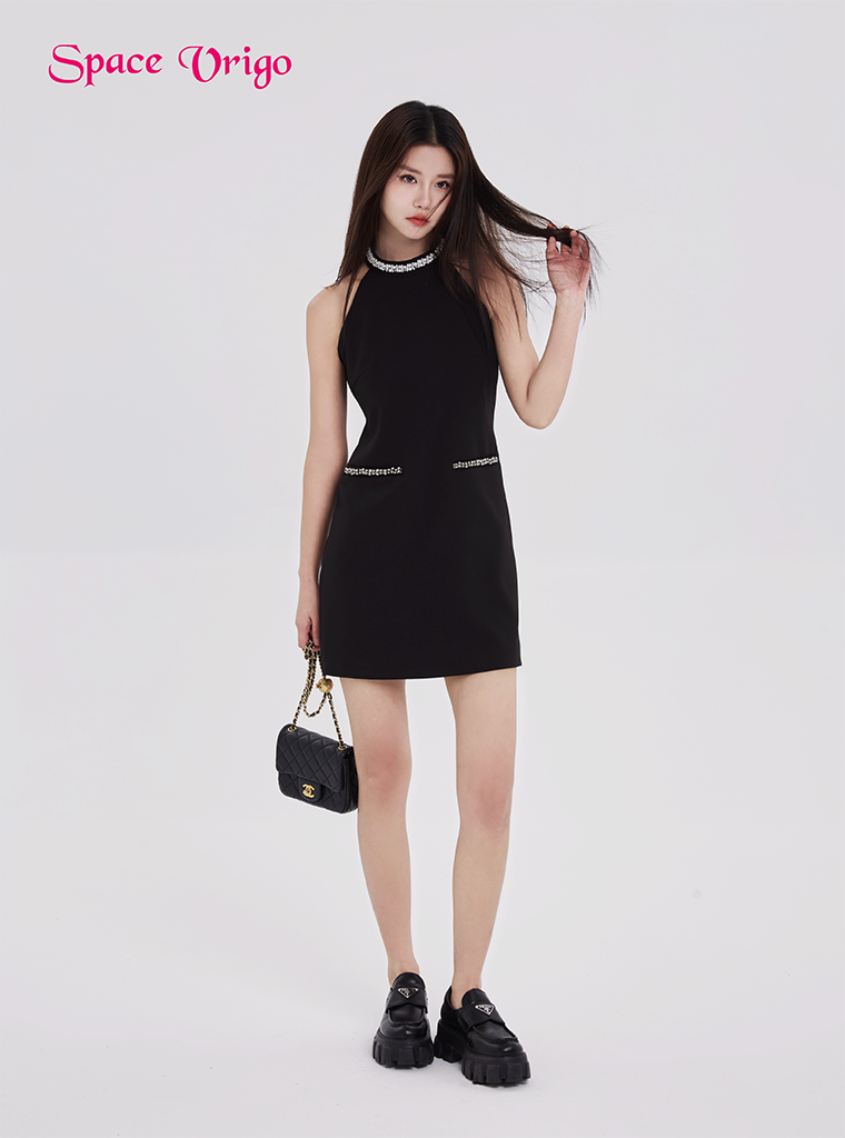 Light Luxury 25 Early Spring Christmas New Year's Day New Year's Holiday dress dress French fashion diamond trim black halter skirt drill edge